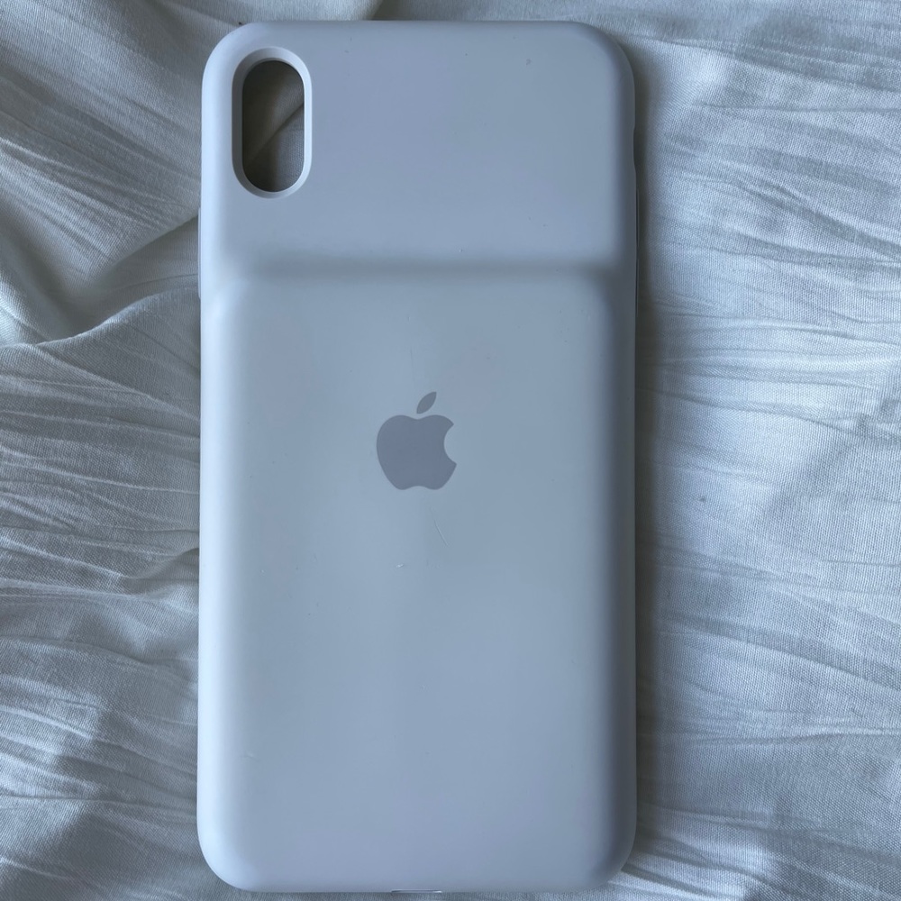 iPhone XS Max Apple Charging Case